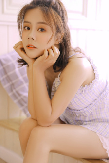 男朋友趴在两腿中间添我知乎